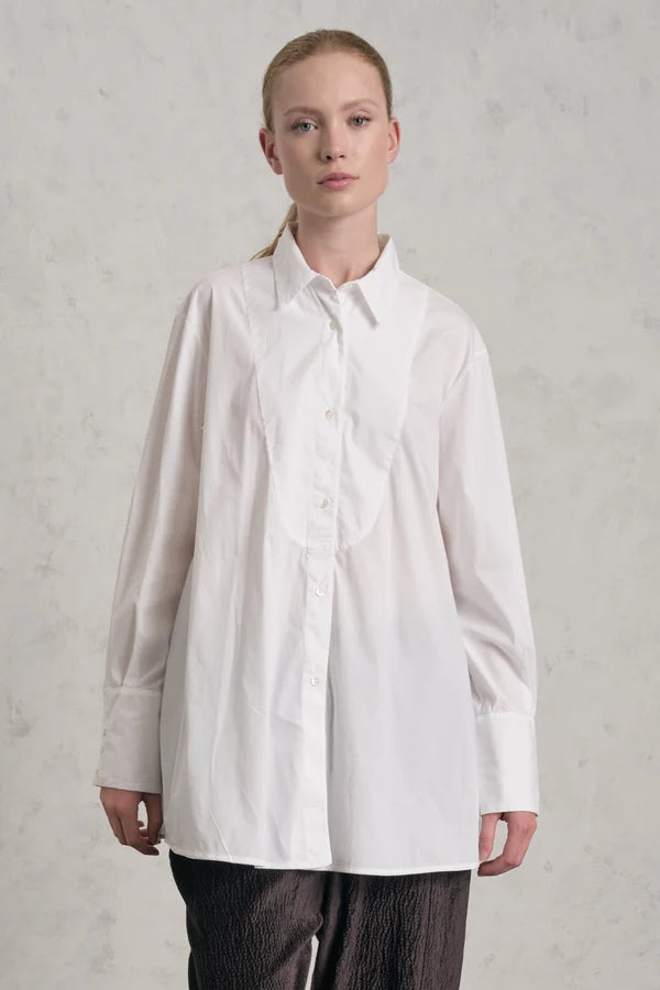 Transit Long shirt with a wide fit in stretch poplin