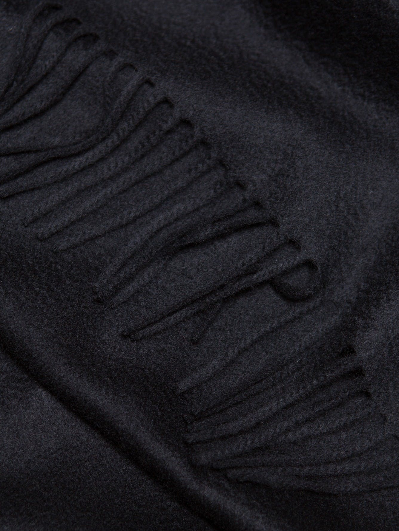 Arran solid classic cashmere scarf - black Scarfs BEGGXCO