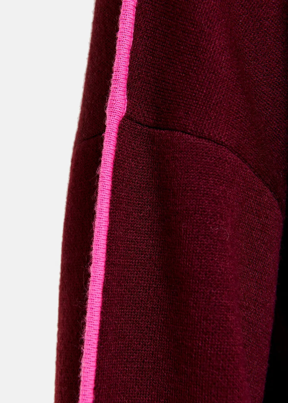 Essentiel antwerp iruby knitted sweater with fitted waist