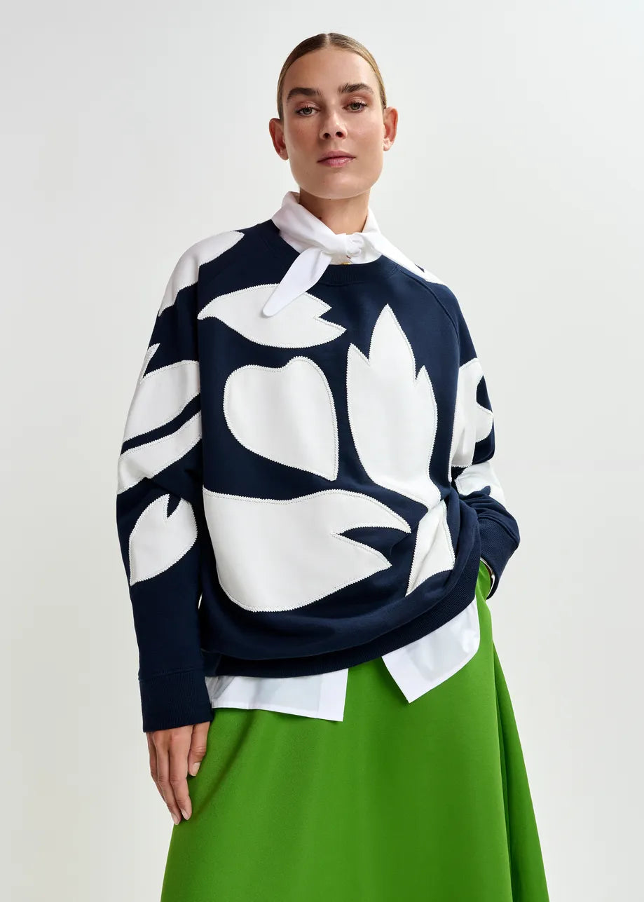 Essentiel antwerp jalways sweatshirt with white flame