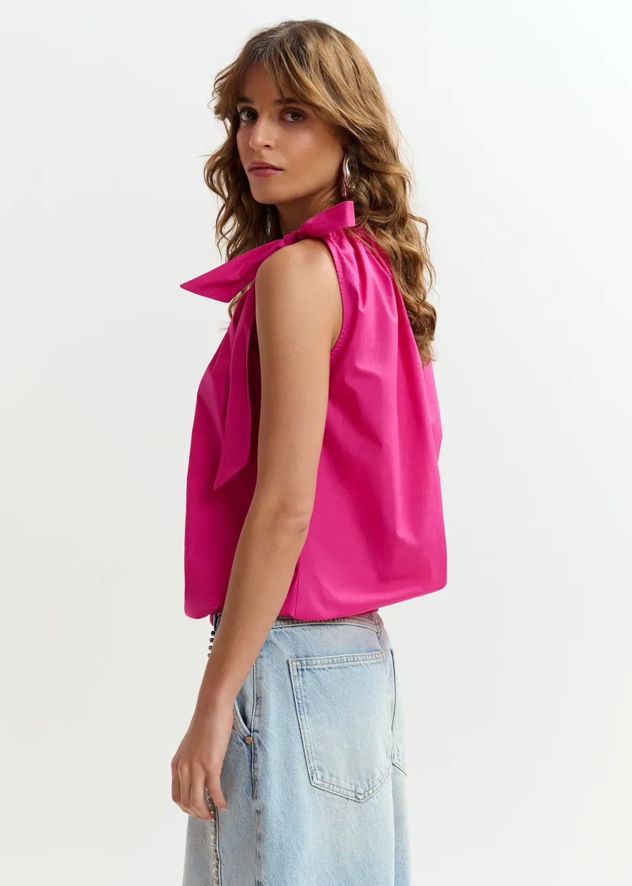 Essentiel antwerp jaylah asymmetric top with neck tie