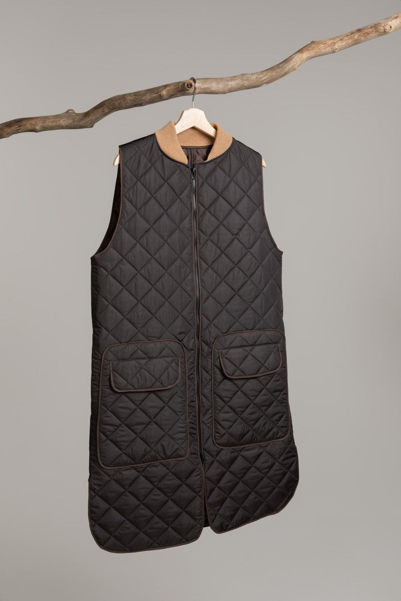 Long quilted gilet | chocolate Gilet Hancock Archive