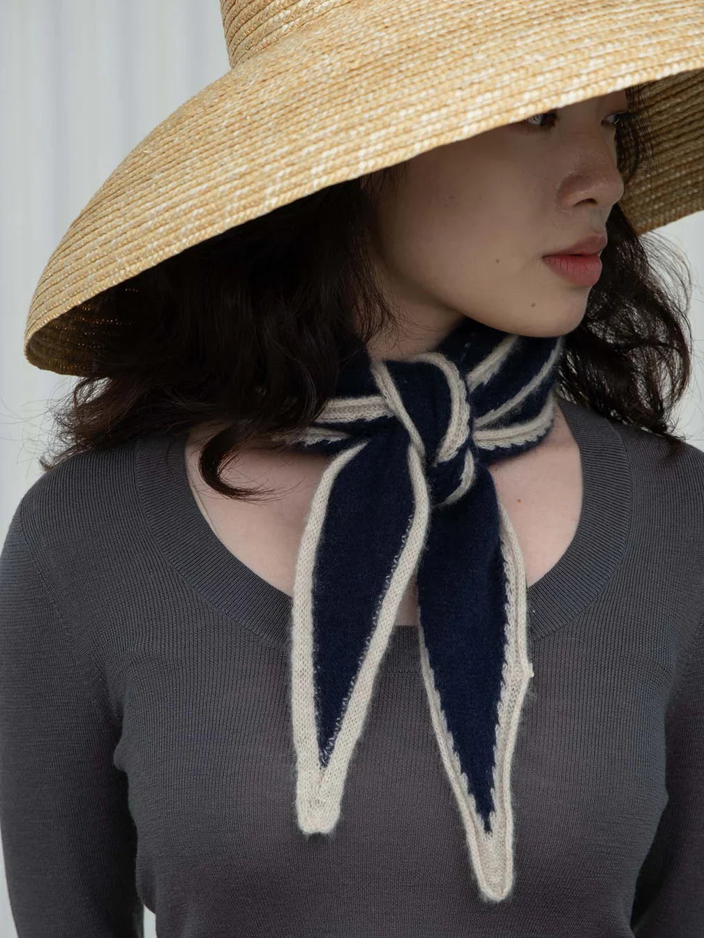 Oats & rice austen knitted cashmere scarf - navy Scarves