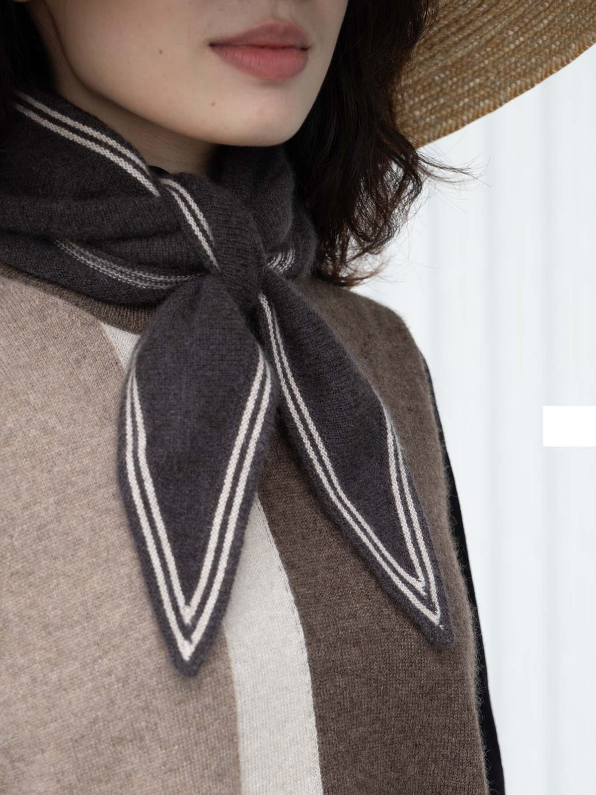 Oats & rice bronte spindle-shaped knitted cashmere scarf