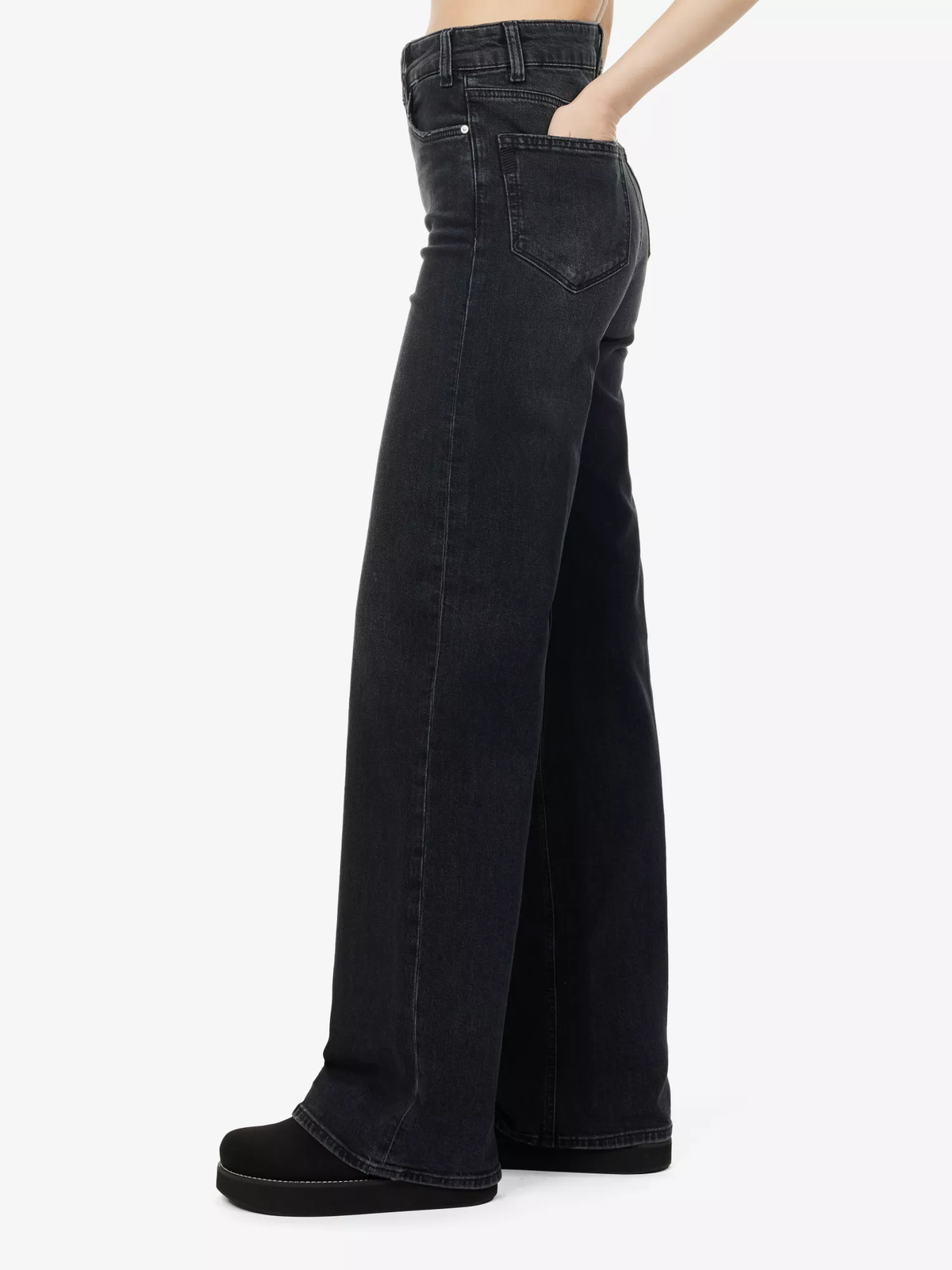 Sasha 32’ - viper black distressed Denim Jeans PAIGE