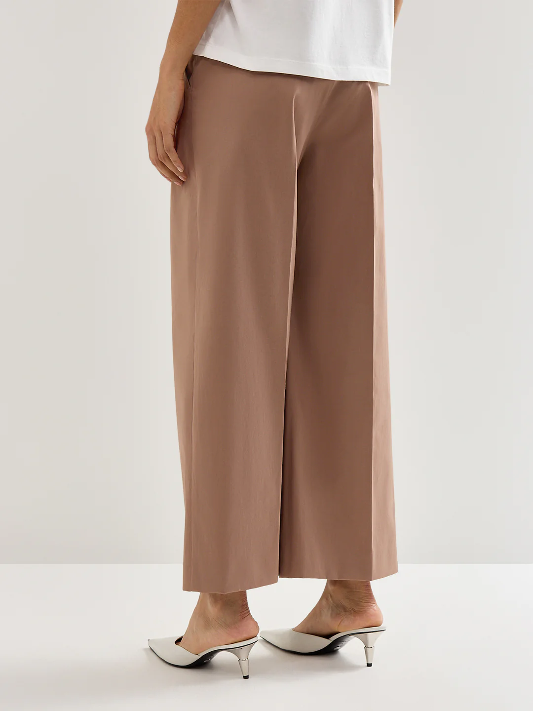 Urial cotton satin cropped trousers - light brown Trousers